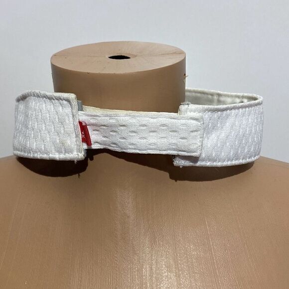 Adidas Men's White Embroidered Golf Adjustable Visor Cap C153 - Picture 3 of 8